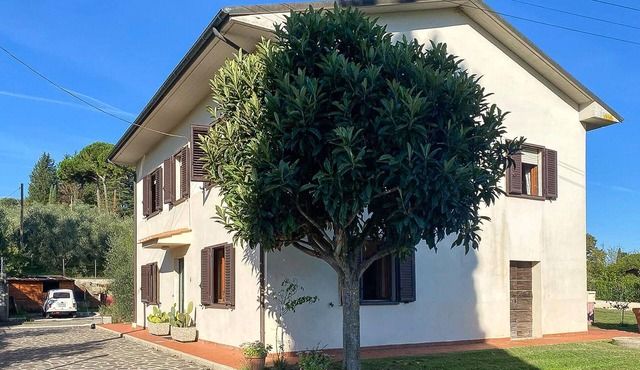 Gorgeous home in Lari with house a panoramic view