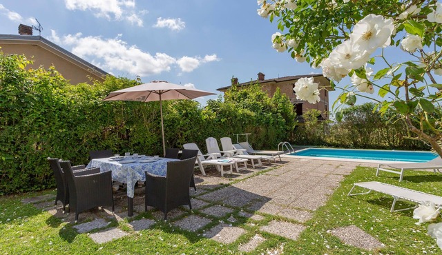 Gorgeous home in Piacenza with private swimming pool, can be inside or outside