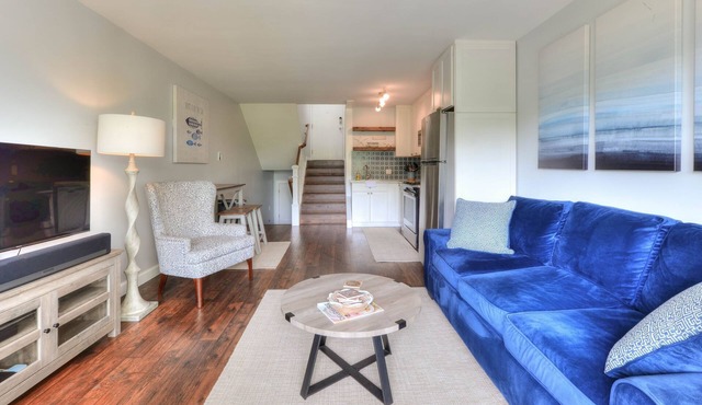 Gorgeous renovated property in town & walking distance to the beach & shops