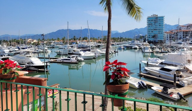 Gorgeous View over the Marina