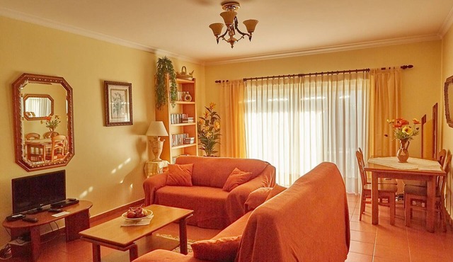 Great apartment ideal for 7 Hanging Valleys walk & visiting the whole of Algarve