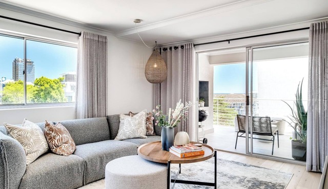 Green Point Modern 2bed Apartment Azura Atlantic