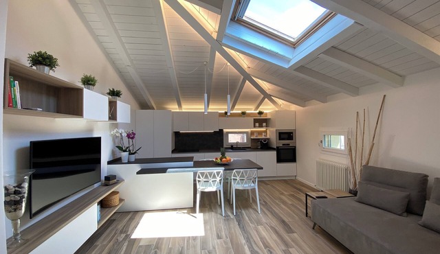 GRENIER BLANC ELEGANT AND NEW ATTIC