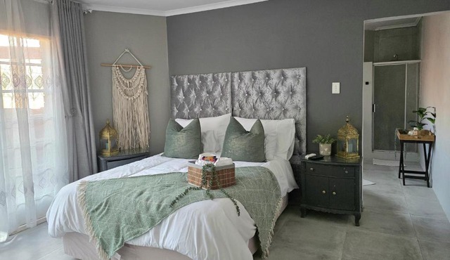 Grey Crescent living