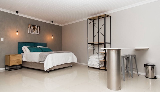 Groenvlei Self Catering Accommodation located in the beautiful town of Paarl, SA