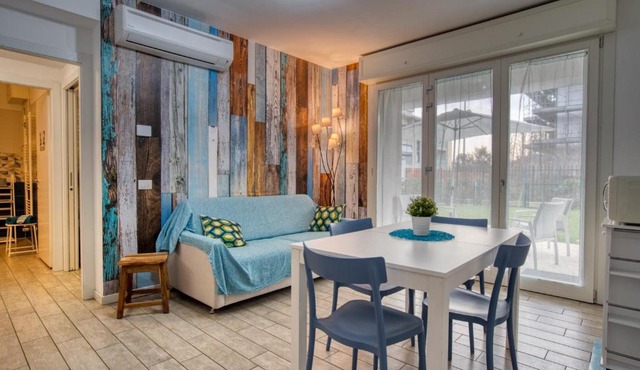 GuestHost - Casa Azzurra Apartment with garden