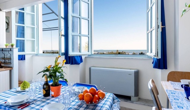 GuestHost - Charming 50 sqm apartment, located on the 1st floor of a modern building (with lift), for 4 people and equipped with a shared swimming pool (for a fee) and free private parking space.The property is located in Calambrone, with direct access t