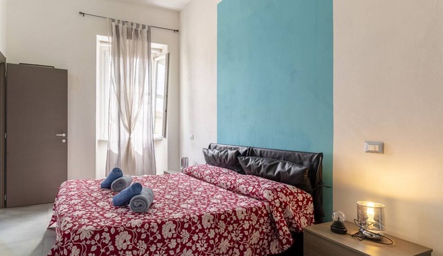GuestHost - Cozy 80 sqm apartment, able to accommodate 4 people, located on the second floor of a building without a lift.The property is located in the heart of Livorno, in a quiet and residential area full of services. A few minutes walk away are some