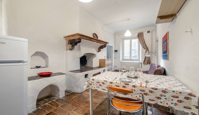 GuestHost - Urbino - Central Historic Apartment!