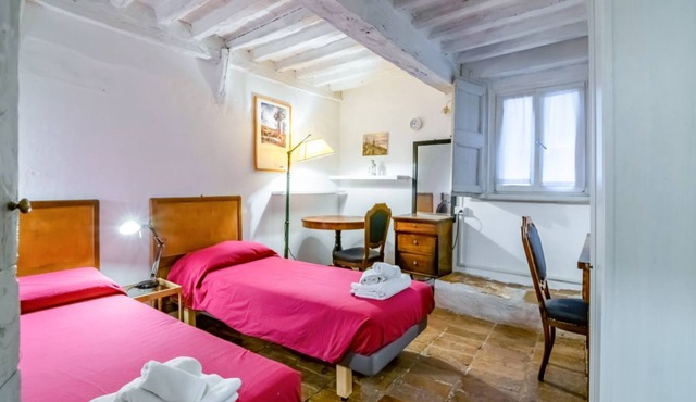 GuestHost - Valbona apartment in the heart of Urbino