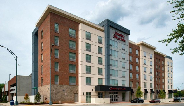 Hampton Inn & Suites Greensboro Downtown, Nc