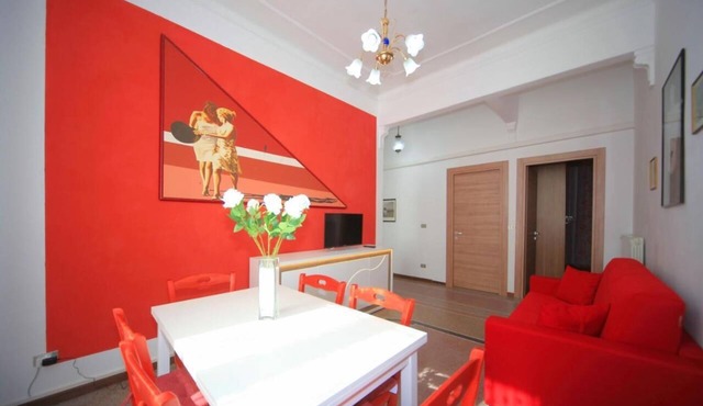 Hanbury 10 - Three Bedroom Apartment, Sleeps 6