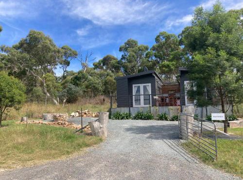 Hayshed Cabins - Merigan Farm Stay