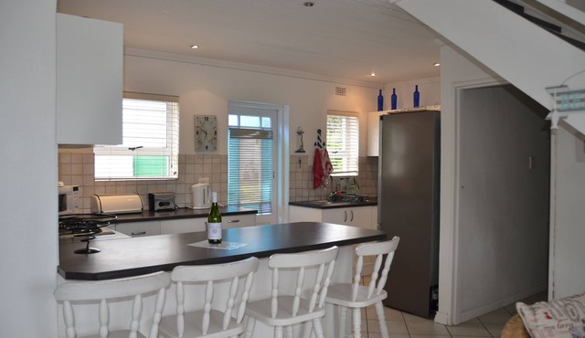 Hermanus Beach Cottage 2