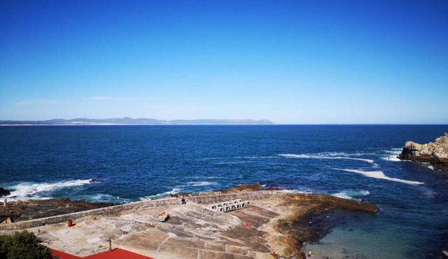 Hermanus Huisie - Charming and Spacious room with on suite bathroom - 80s feel.