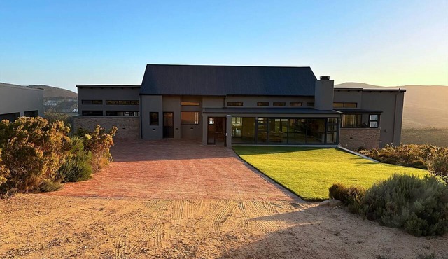 Hilltop House | Mountain retreat |100 Ha Farm