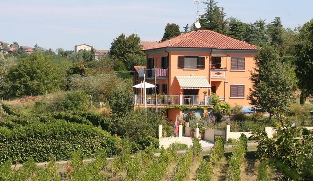 Holiday apartment Montecalvo Versiggia for 1 - 4 persons - Holiday apartment in one or multi-family