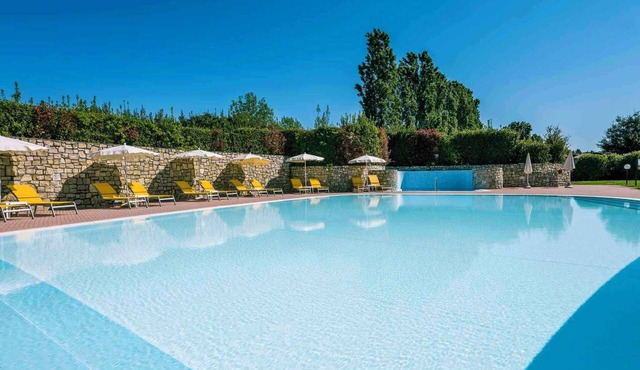 Holiday apartment mit Pool