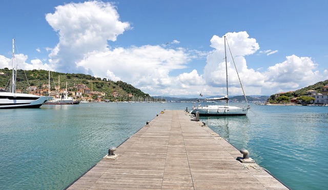 Holiday Apartment "Marta" in Le Grazie - Portovenere - with Sea View, Balcony & Wi-Fi