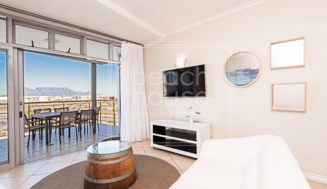 Holiday Beachfront Apartment, B11 Seaside Village, Big Bay- 3 bedroom