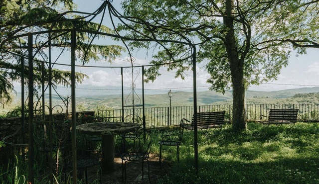 holiday flat 'Tommaso' with swimming pool
