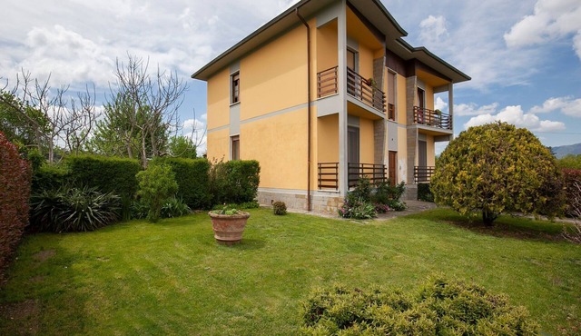 Holiday Home near Florence with Garden