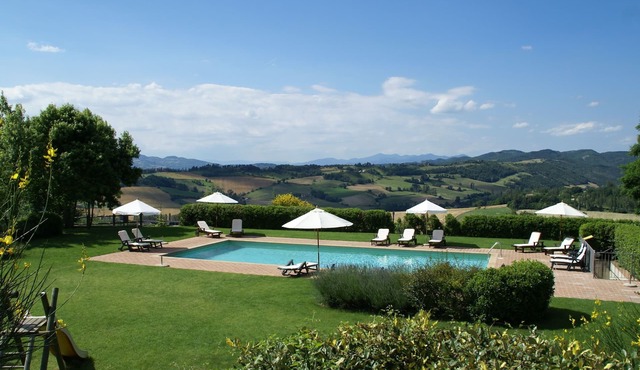 Holiday Home in Montone with Pool & Terrace