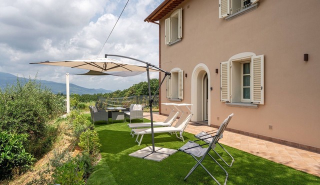 Holiday Home 'Oasi al Sole' with Mountain View, Private Garden and Wi-Fi