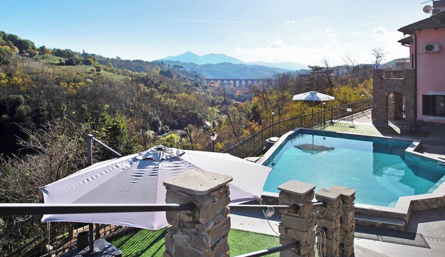 Holiday Home "Baia Di Campo" with Shared Pool, Private Garden and Wi-Fi