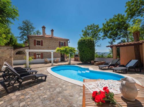 Holiday Home Casale Antica Pietra by Interhome