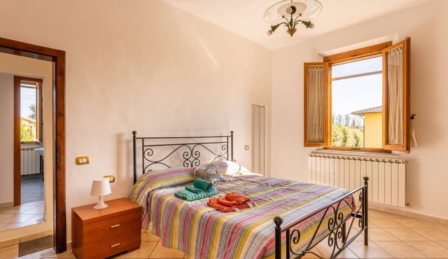Holiday Home 'Enza's Petite Maison' with Wi-Fi