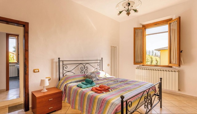 Holiday Home 'Enza's Petite Maison' with Wi-Fi