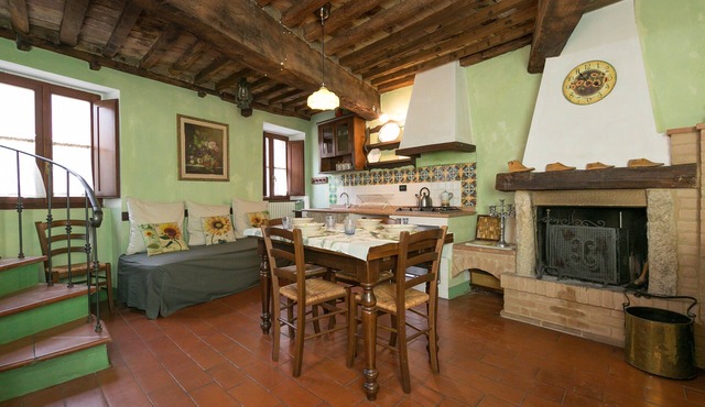 Holiday Home 'Il Mirtillo' with Wi-Fi & A/C