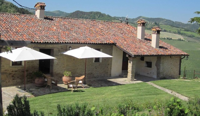 Holiday Home in Modigliana with Pool & Vineyards