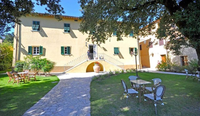 Holiday Home in Sensano with Pool