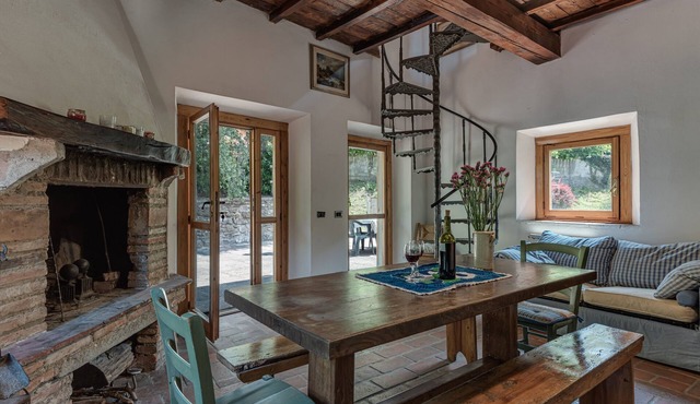 Holiday Home 'La Torre Della Cupolina' with Terrace, Shared Garden & Wi-Fi