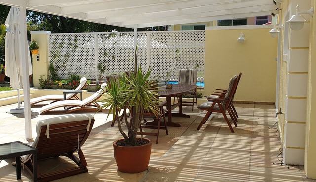 Holiday Home with 2 Bedrooms, big Veranda, Smart-TV, fast Internet, heated Pool