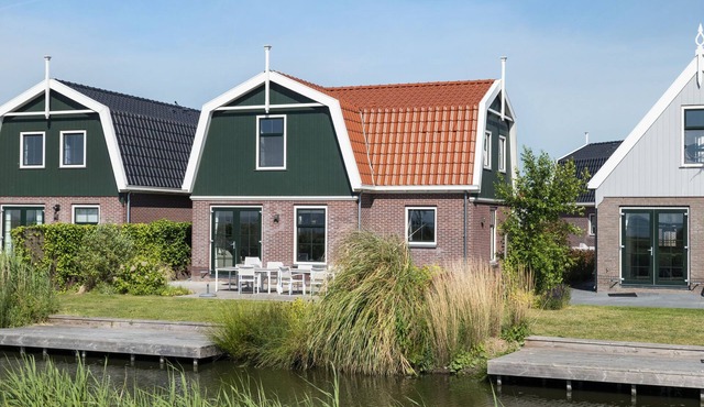 Holiday home with sauna near Amsterdam