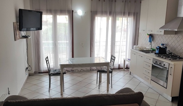 Holiday House iolo