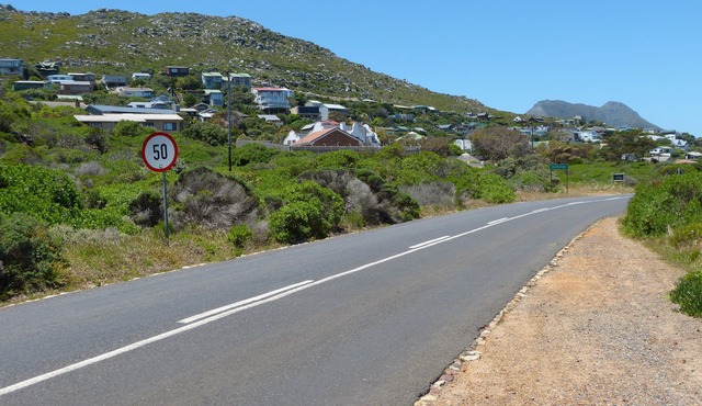 Holiday in style in Cape Towns most sought after Consevation Village.
