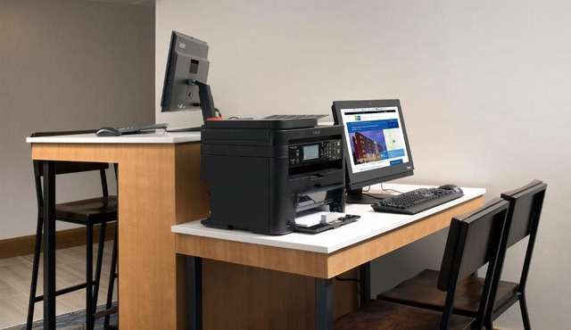Holiday Inn Express & Suites College Park - University Area by IHG