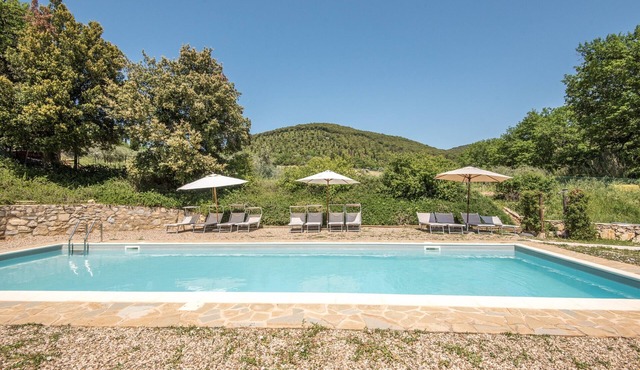 Holiday Home "Casa Minuccia" with Pool, Garden & Wi-Fi