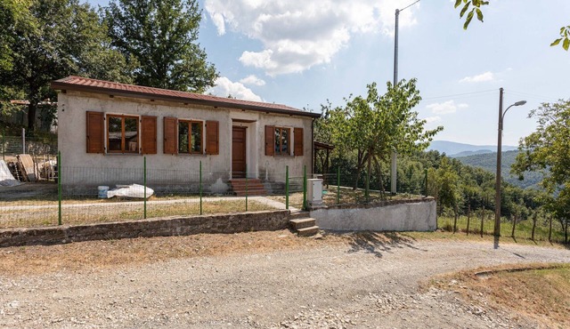 Holiday Home in Tuscany with Private Garden