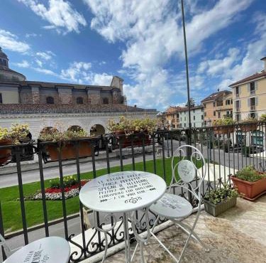 Home in Arnaldo Square
