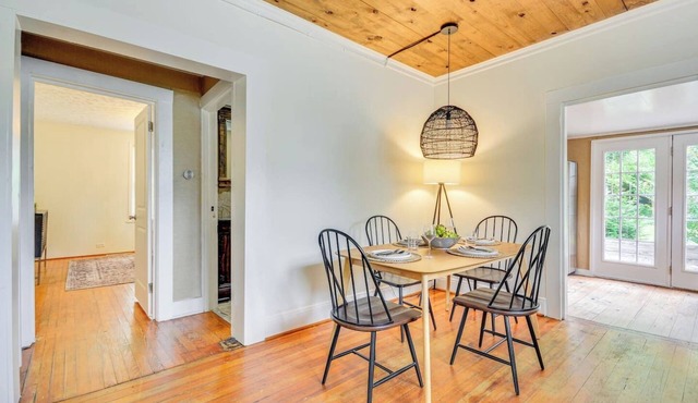 Home w/Patio-1/2 Mi to Casino!