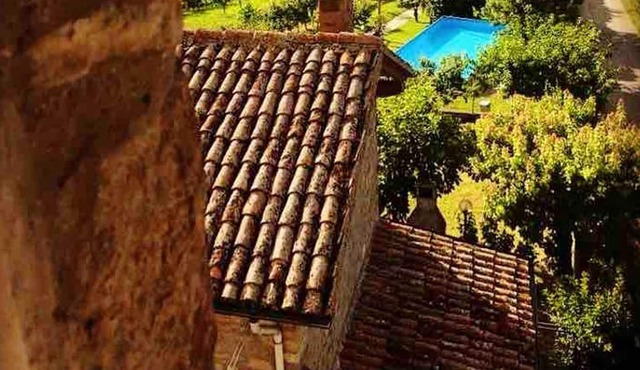 Homerez - Apartement for 4 ppl. with shared pool and spa at Monte San Pietro