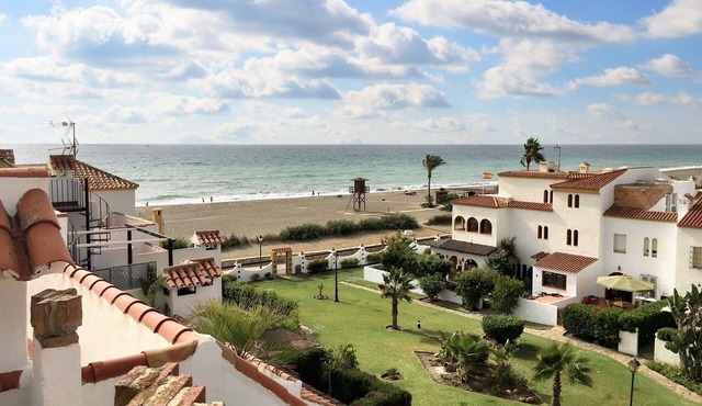 Homerez - House Marina de Casares, sea view