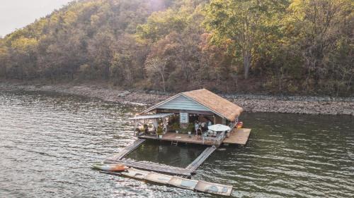 Hometown Riverview - โฮมทาวน์ ริเวอร์วิว