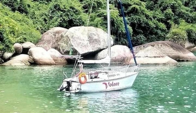 Hospede-se a Bordo de um Veleiro