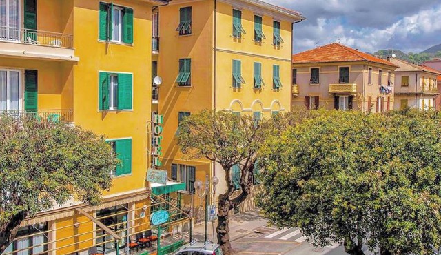 Hotel Bristol
